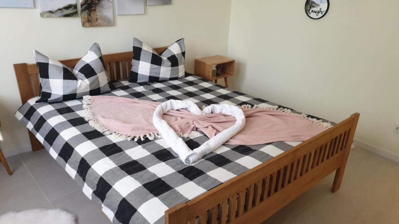 University Apartment Nagybánya Kültér fotó